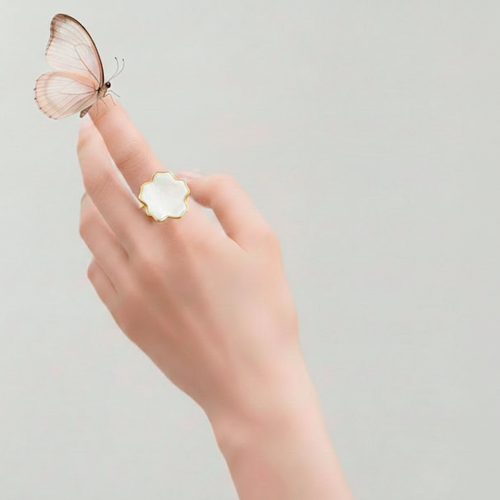 Anillo flor borde oro