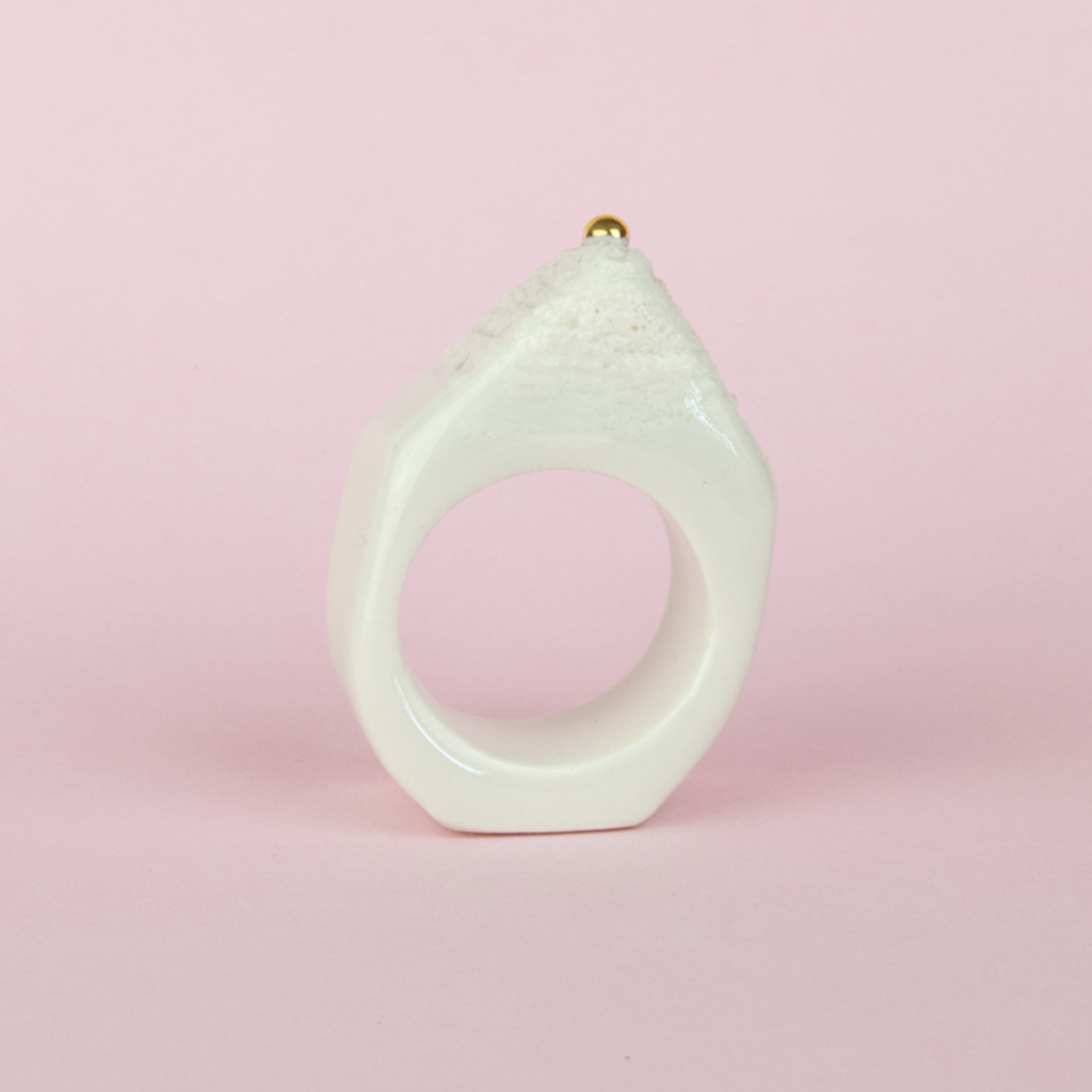 Anillo pieza es especial y de tamaño único