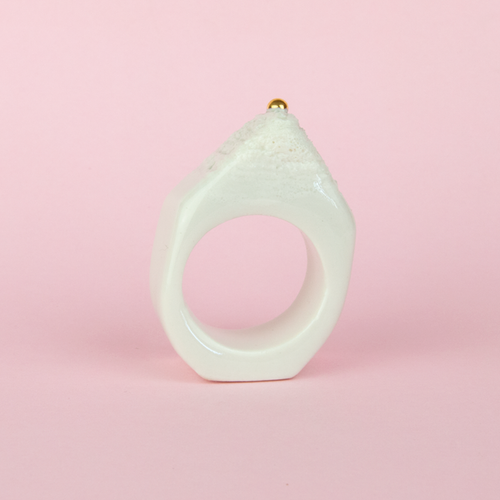 Anillo pieza es especial y de tamaño único