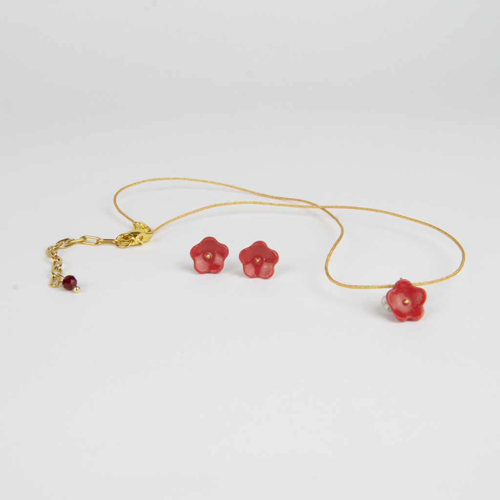 Conjunto flor en rojo
