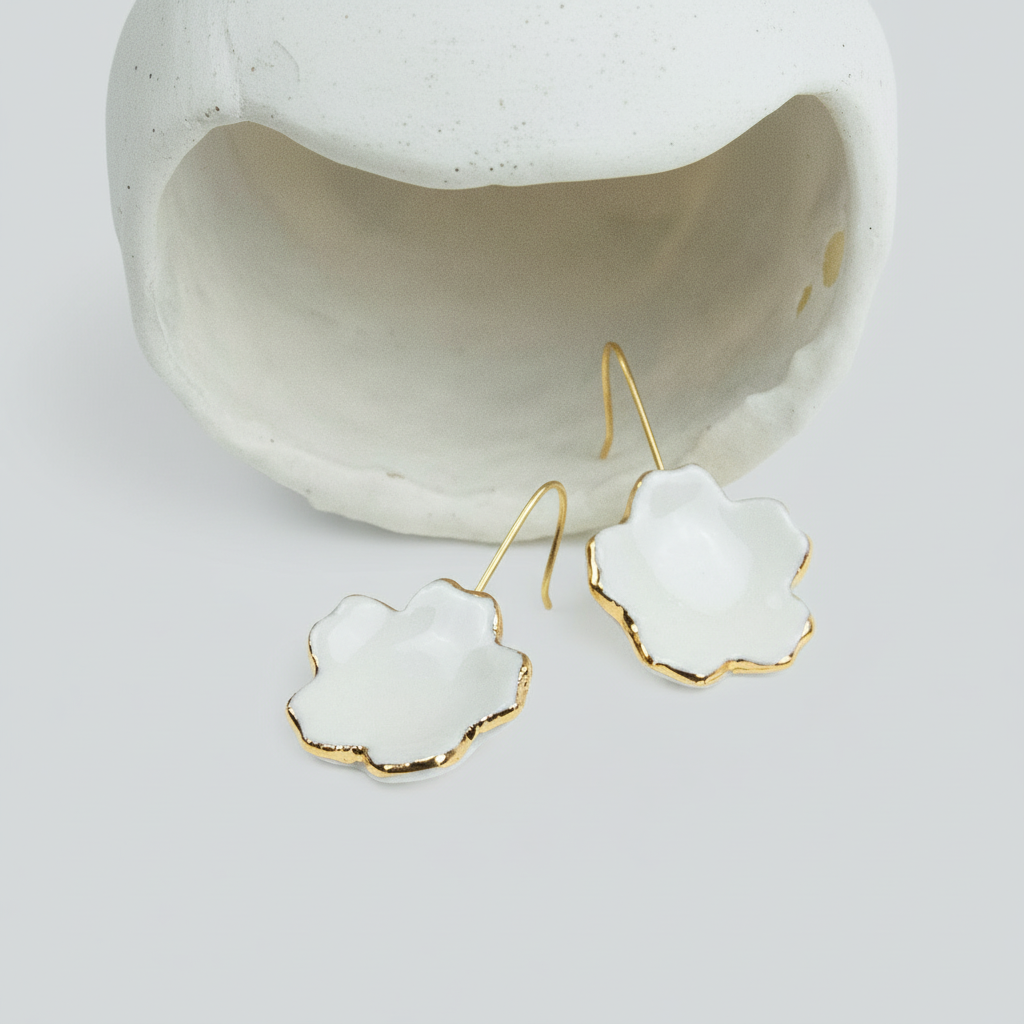 Pendientes flor borde oro md. Gancho