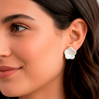 Pendientes flor punto oro presión mediano